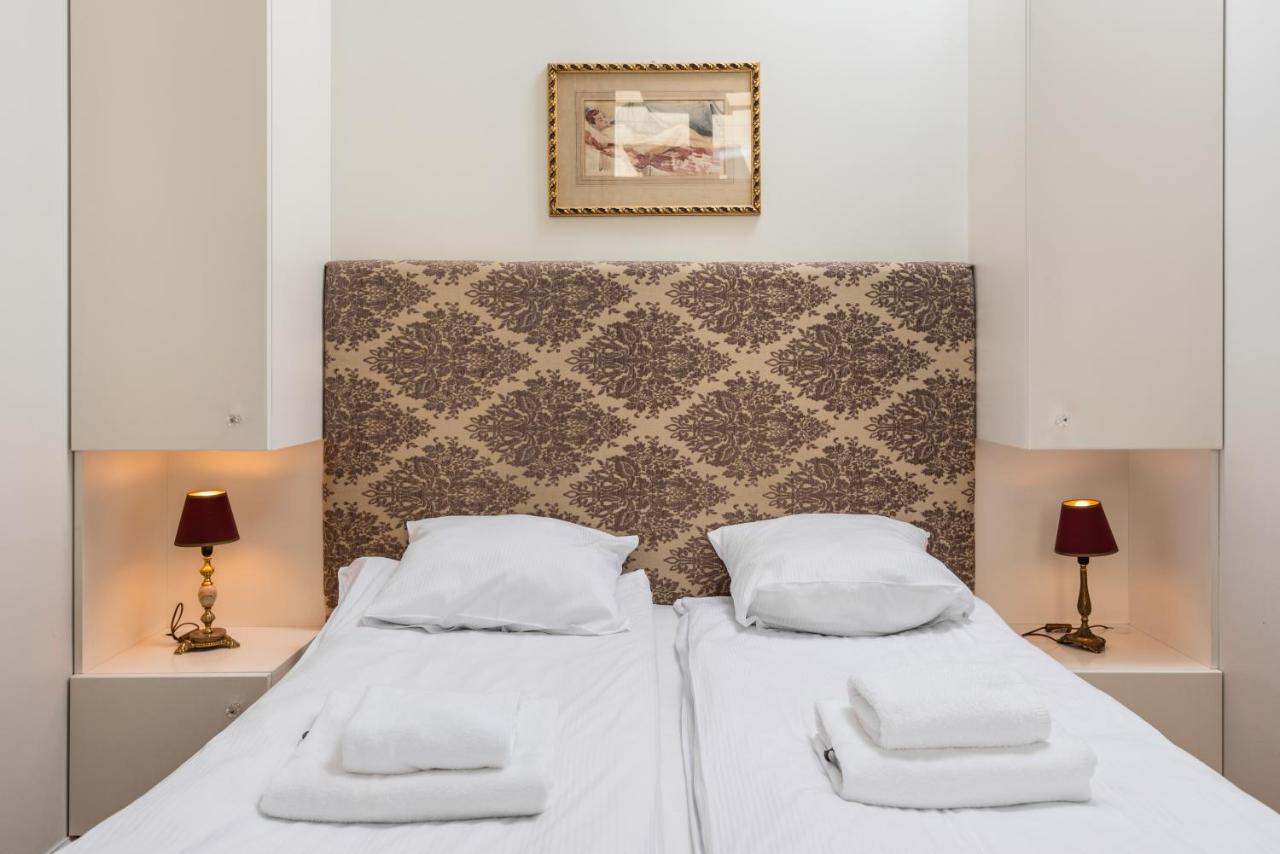 Classy Old Town Suites - By Upstairs Krakow Dış mekan fotoğraf