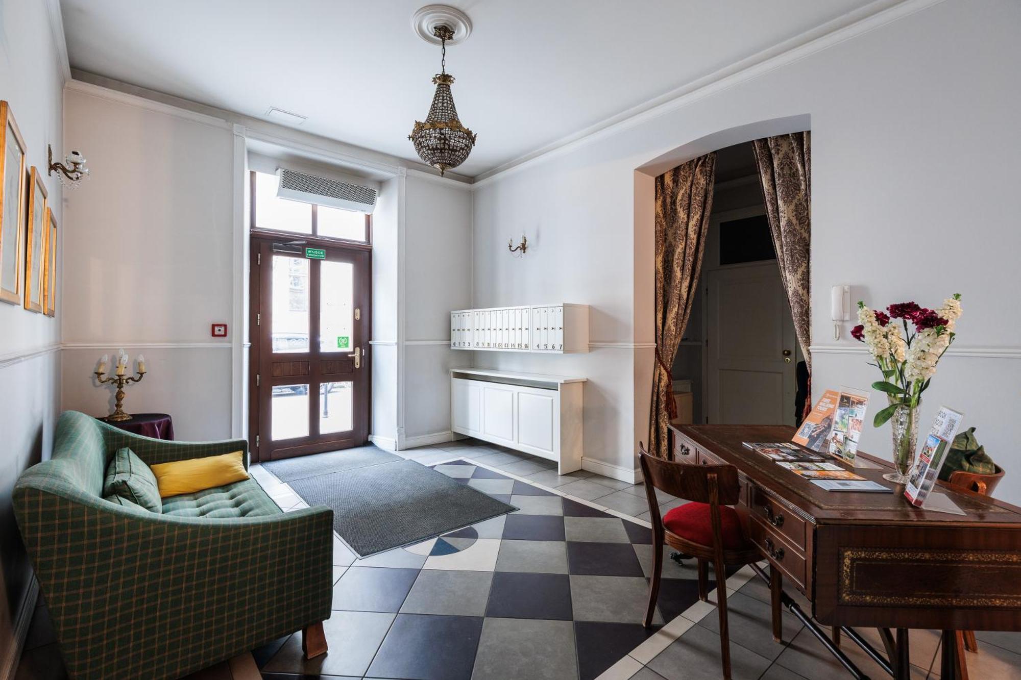 Classy Old Town Suites - By Upstairs Krakow Dış mekan fotoğraf